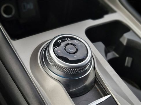 Used 2023 Ford Explorer XLT image 28