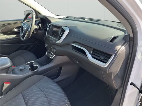 Certified 2024 GMC Terrain SLE image 14