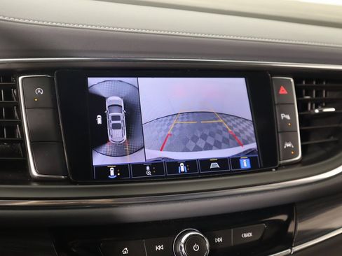 Used 2024 Buick Enclave Premium image 6