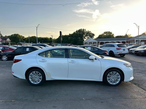 Used 2013 Lexus ES 350 w/ Luxury Pkg FWD image 11