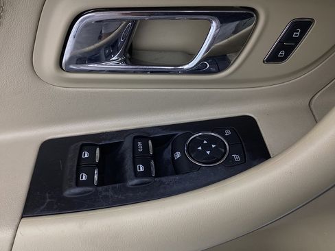 Used 2017 Ford Taurus SE image 36