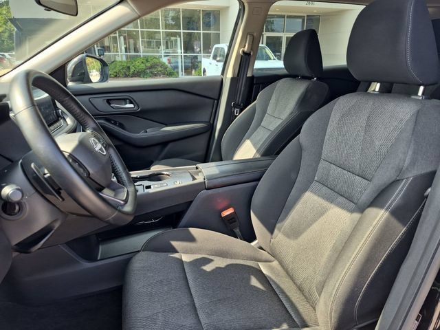 Used 2025 Nissan Rogue SV FWD image 14