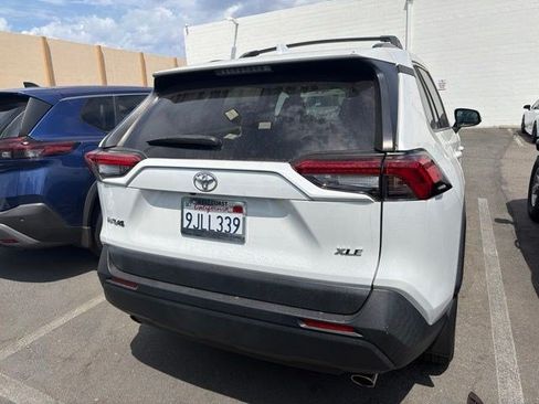Used 2023 Toyota RAV4 XLE Premium FWD image 9