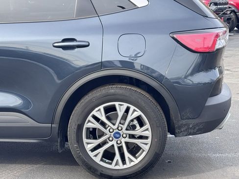 Used 2022 Ford Escape SEL image 39