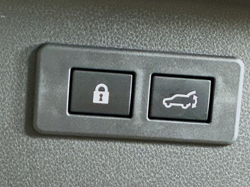 Used 2025 Subaru Forester Limited w/ Popular Package #2 AWD/4WD image 38