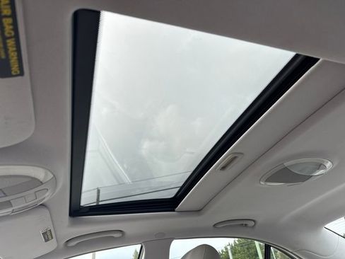 Used 2004 Mercedes-Benz E 320 4MATIC Sedan image 28