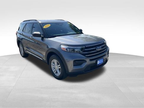 Used 2021 Ford Explorer XLT AWD/4WD image 8