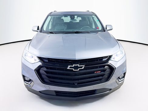 Used 2021 Chevrolet Traverse RS image 3