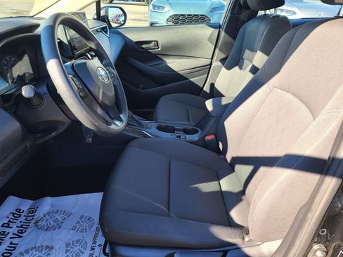 Used 2023 Toyota Corolla LE image 6