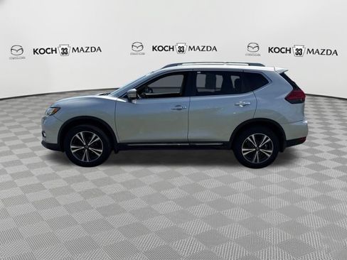 Used 2017 Nissan Rogue SL w/ SL Premium Package AWD/4WD image 4