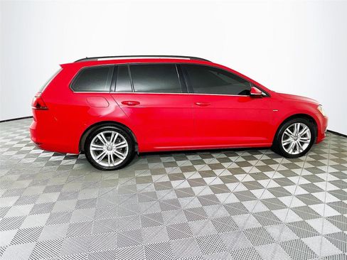 Used 2016 Volkswagen Golf Limited Edition image 9