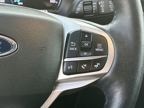 Certified 2022 Ford Explorer XLT w/ Equipment Group 202A image 28