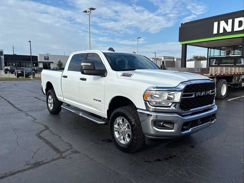Used 2024 RAM 2500 Big Horn AWD/4WD image 2
