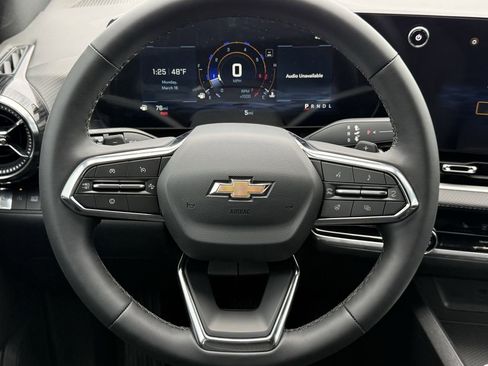 New 2026 Chevrolet Equinox LT w/ Safety and Technology Package image 12