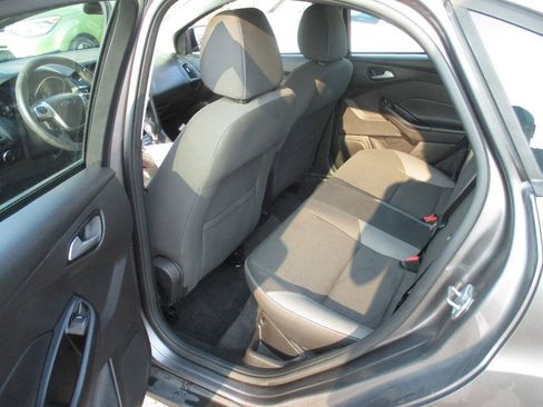 Used 2014 Ford Focus SE image 8