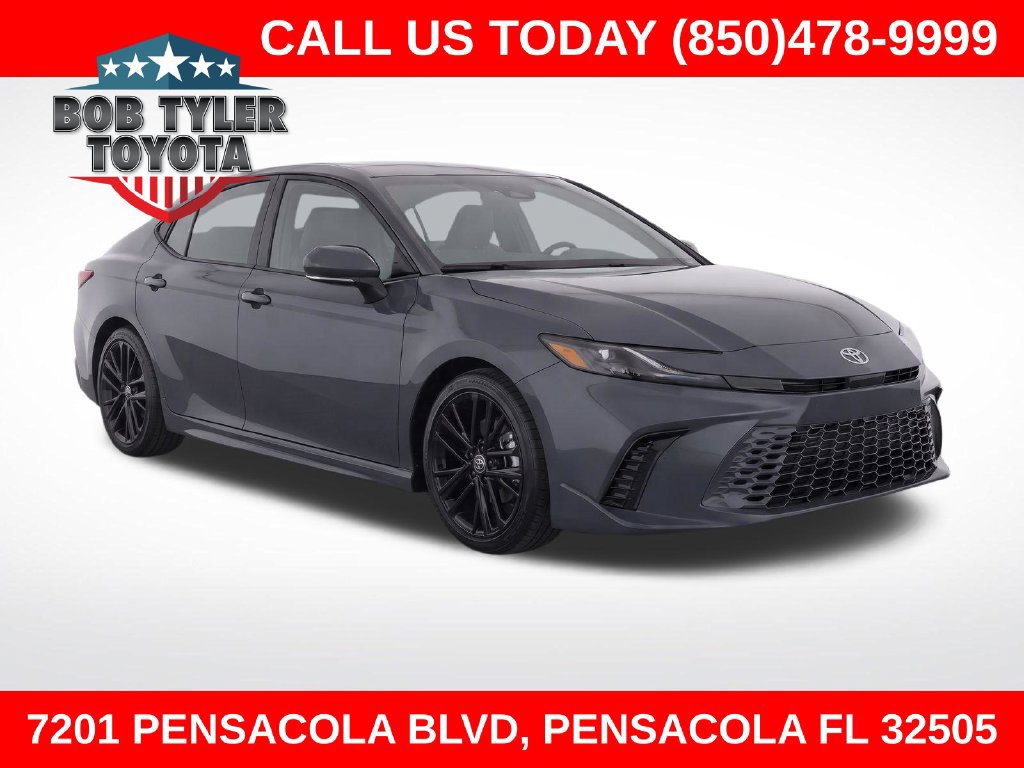 Used 2025 Toyota Camry SE FWD image 1