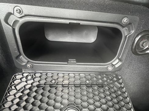 Used 2024 RAM 2500 Big Horn w/ Bed Utility Group image 33