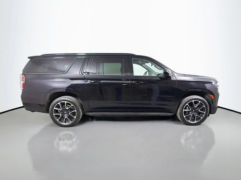Used 2021 Chevrolet Suburban RST AWD/4WD image 5