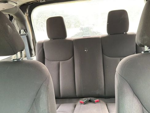 Used 2015 Jeep Wrangler Sport image 19