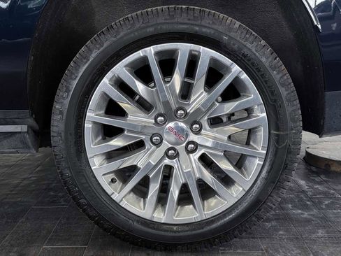 Used 2023 GMC Yukon XL Denali image 41
