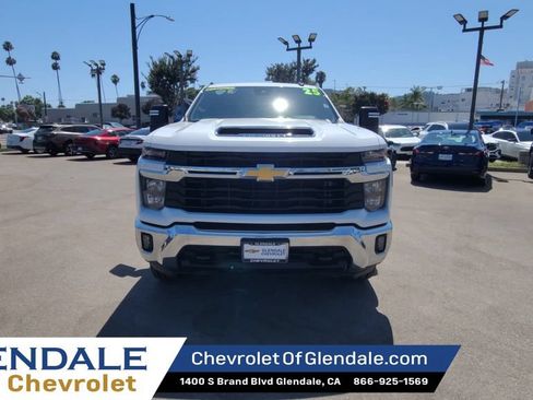 Certified 2025 Chevrolet Silverado 2500 LT w/ Convenience Package AWD/4WD image 3