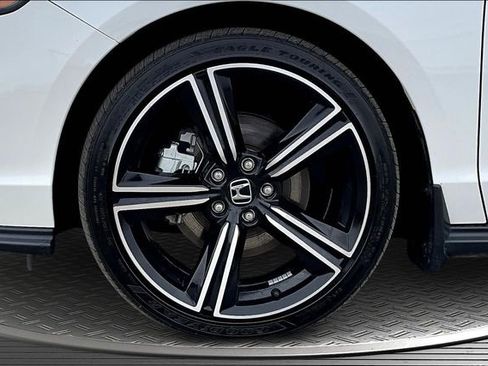 Used 2023 Honda Accord Sport image 32