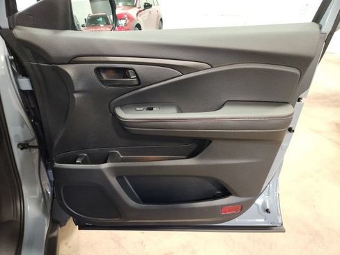 Certified 2025 Honda Ridgeline TrailSport image 35