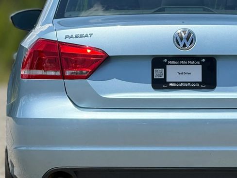Used 2012 Volkswagen Passat 2.5 S FWD image 13