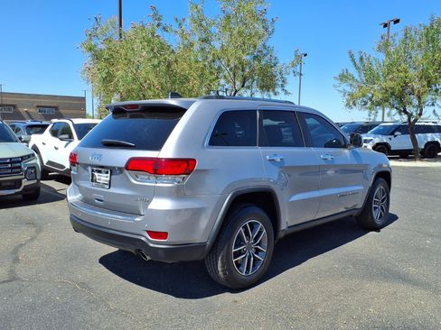 Used 2020 Jeep Grand Cherokee Limited RWD image 6