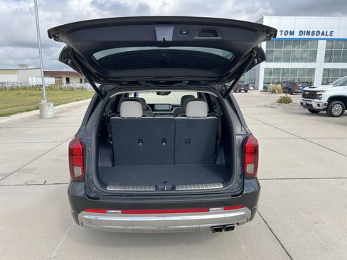 Used 2023 Hyundai Palisade Calligraphy image 27