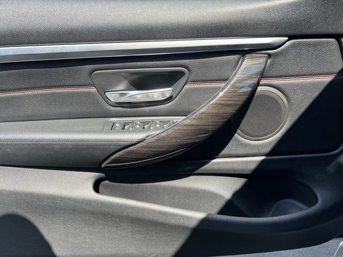 Used 2018 BMW 430i xDrive Convertible image 14