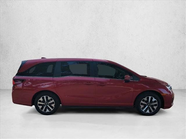 Certified 2026 Honda Odyssey EX-L image 4