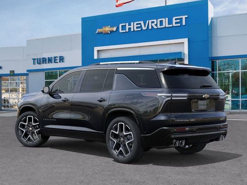 New 2026 Chevrolet Traverse High Country w/ LPO, Floor Liner Package AWD/4WD image 3