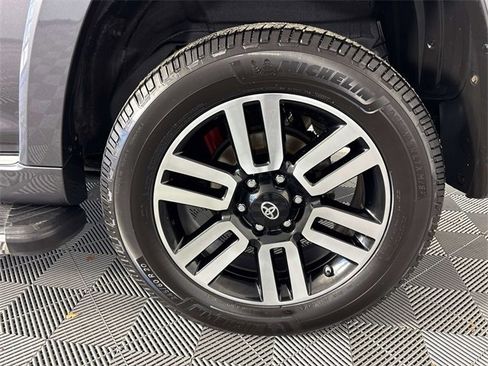 Used 2021 Toyota 4Runner Limited image 24