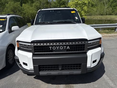 Used 2025 Toyota Land Cruiser image 3