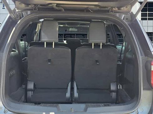Used 2017 Ford Explorer Limited w/ Equipment Group 301A AWD/4WD image 11
