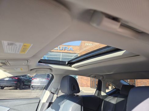 Used 2023 Acura TLX w/ Technology Package image 22