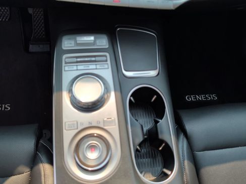 Used 2025 Genesis GV70 2.5T AWD/4WD image 15