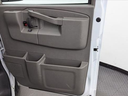 Used 2023 Chevrolet Express 3500 LS image 19