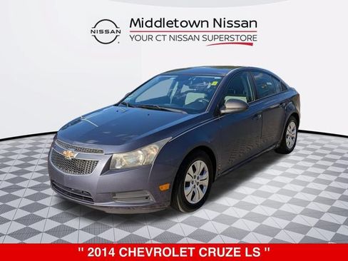 Used 2014 Chevrolet Cruze LS FWD image 7