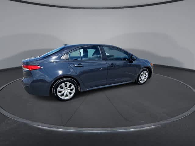 Used 2025 Toyota Corolla LE FWD image 8