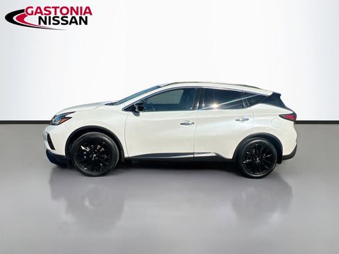 Used 2022 Nissan Murano SV w/ SV Midnight Edition Package image 5