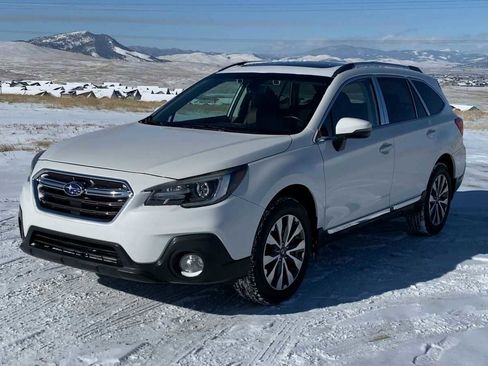 Used 2018 Subaru Outback 2.5i Touring image 4