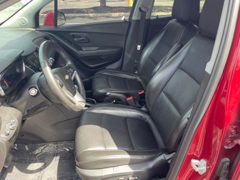 Used 2018 Chevrolet Trax Premier FWD image 10