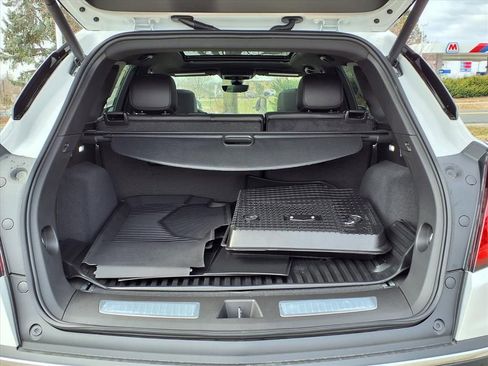New 2026 Cadillac XT5 Premium Luxury w/ LPO, Floor Liner Package image 8