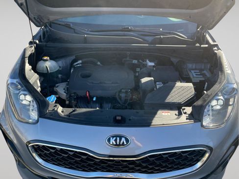 Used 2021 Kia Sportage LX image 15