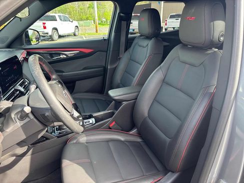 Used 2025 Chevrolet TrailBlazer RS w/ Driver Confidence Package FWD image 12