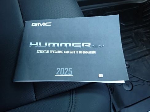 Used 2025 GMC Hummer EV 2X w/ Extreme Off-Road Package image 29