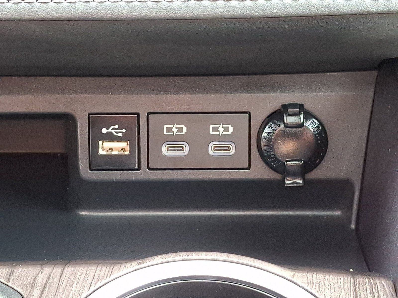 Certified 2024 Toyota Highlander Platinum AWD/4WD image 26