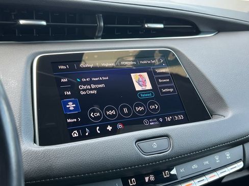 Used 2023 Cadillac XT4 Premium Luxury FWD image 38